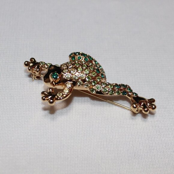 Monet Green Frog Rhinstone Brooch - Picture 4 of 14